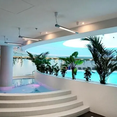 Gc Sun Club With Pool Sauna Jacussi * Stettin
